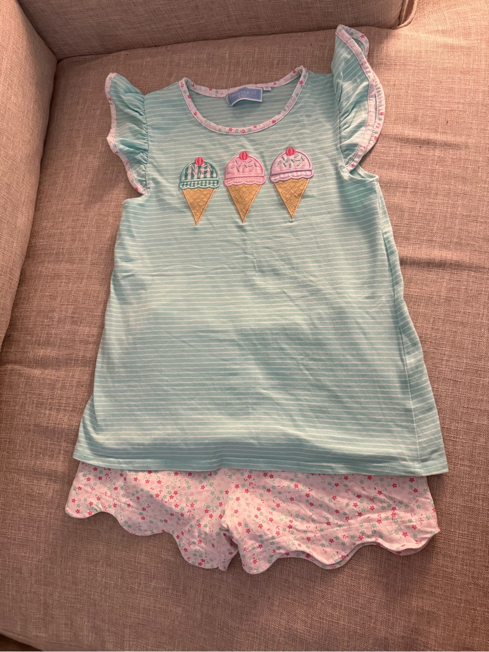 Girls' Aqua Ice Cream Short Pajama Set with Floral Scallop Shorts